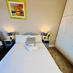 Bed & Breakfast Whitaker 3*