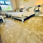 Bed & Breakfast Whitaker 3*