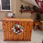 Whitaker Bed & Breakfast 3*