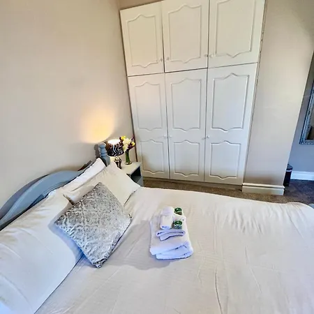 Bed and Breakfast Whitaker 3*
